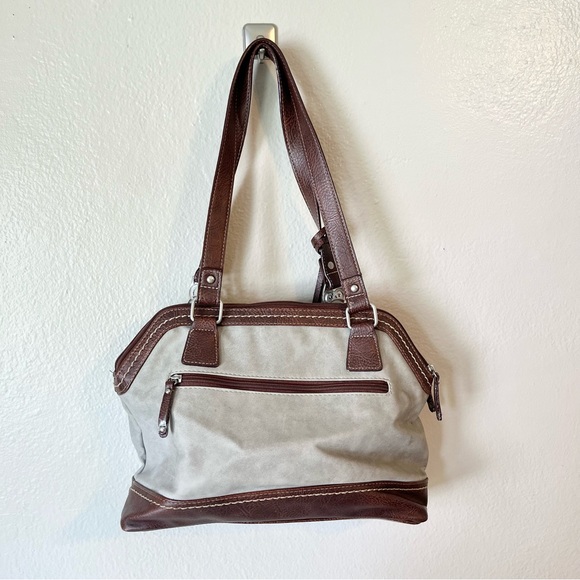 Born‎ Leather Hand Bag - Picture 7 of 9